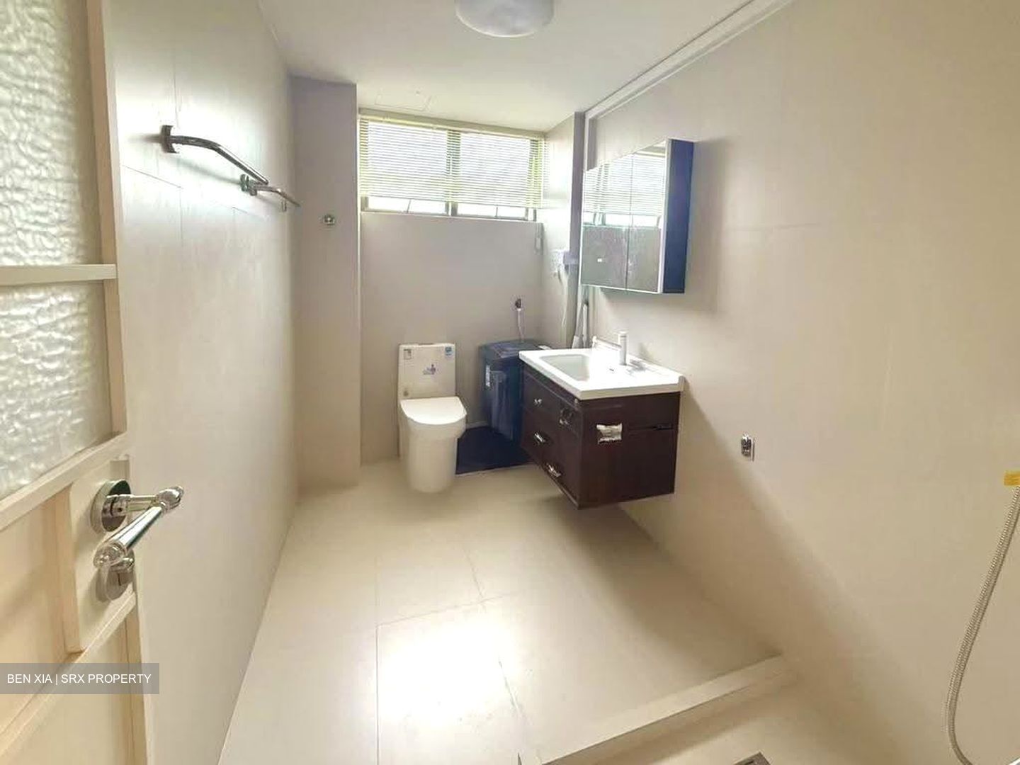 Lakepoint Condominium (D22), Condominium #611215271